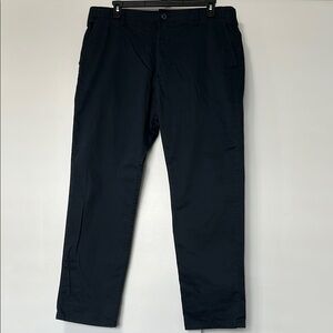Lee Extreme Motion Black Chino Pants with Classic Straight-Leg Cut